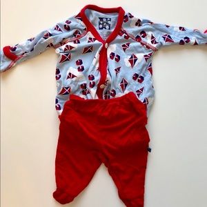 Kickee premie outfit (pants, shirt, and cap)